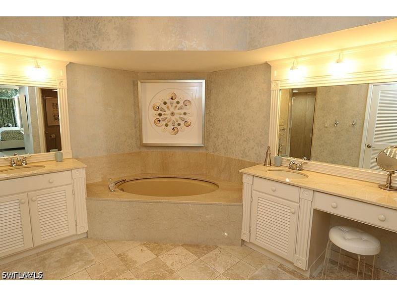 4251 Gulf Shore Boulevard N #17A Naples FL 34103 226019772 image17