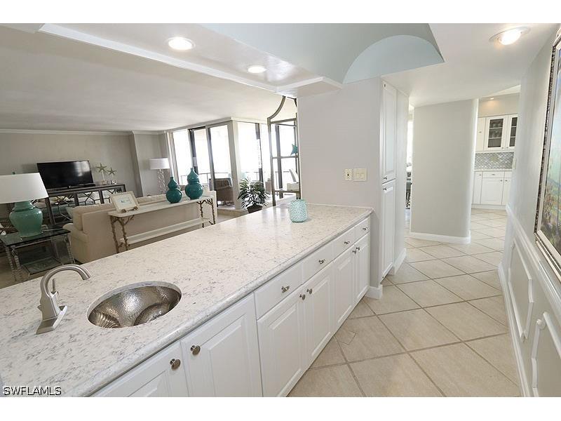 4251 Gulf Shore Boulevard N #17A Naples FL 34103 226019772 image18
