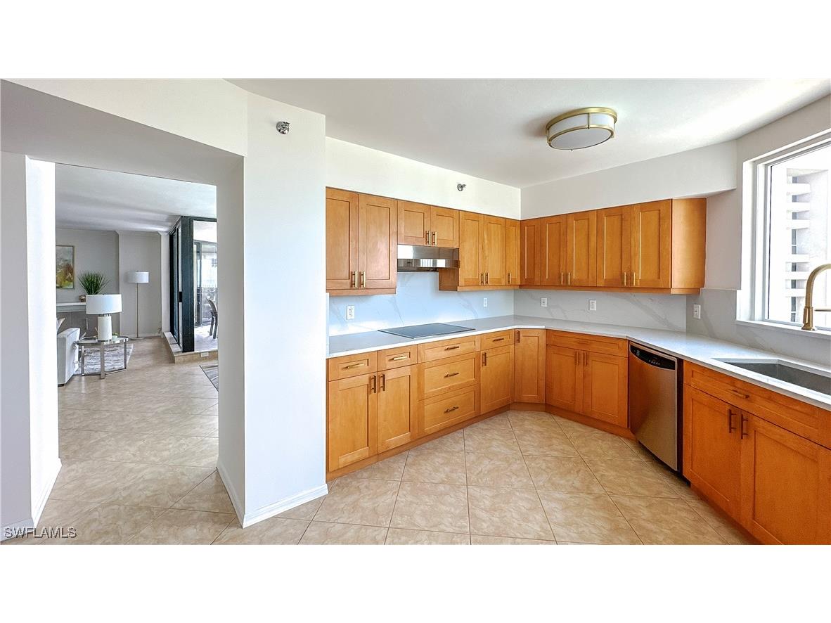 4251 Gulf Shore Boulevard N #18A Naples FL 34103 226005879 image16