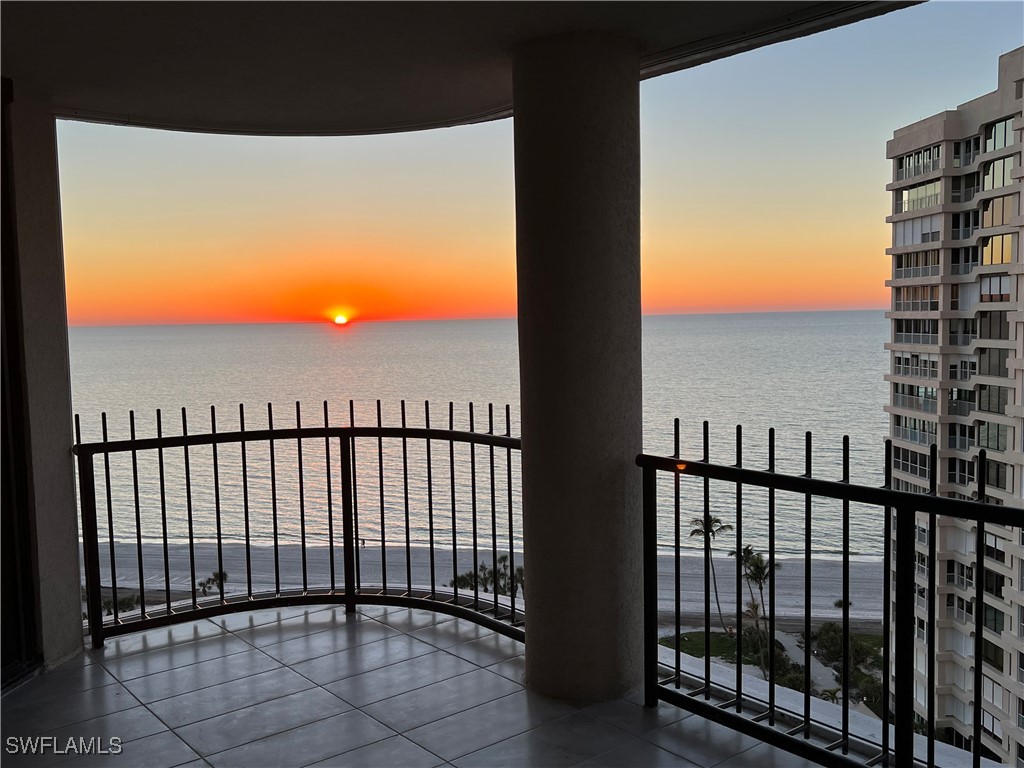 4251 Gulf Shore Boulevard N #18A Naples FL 34103 226005879 image2