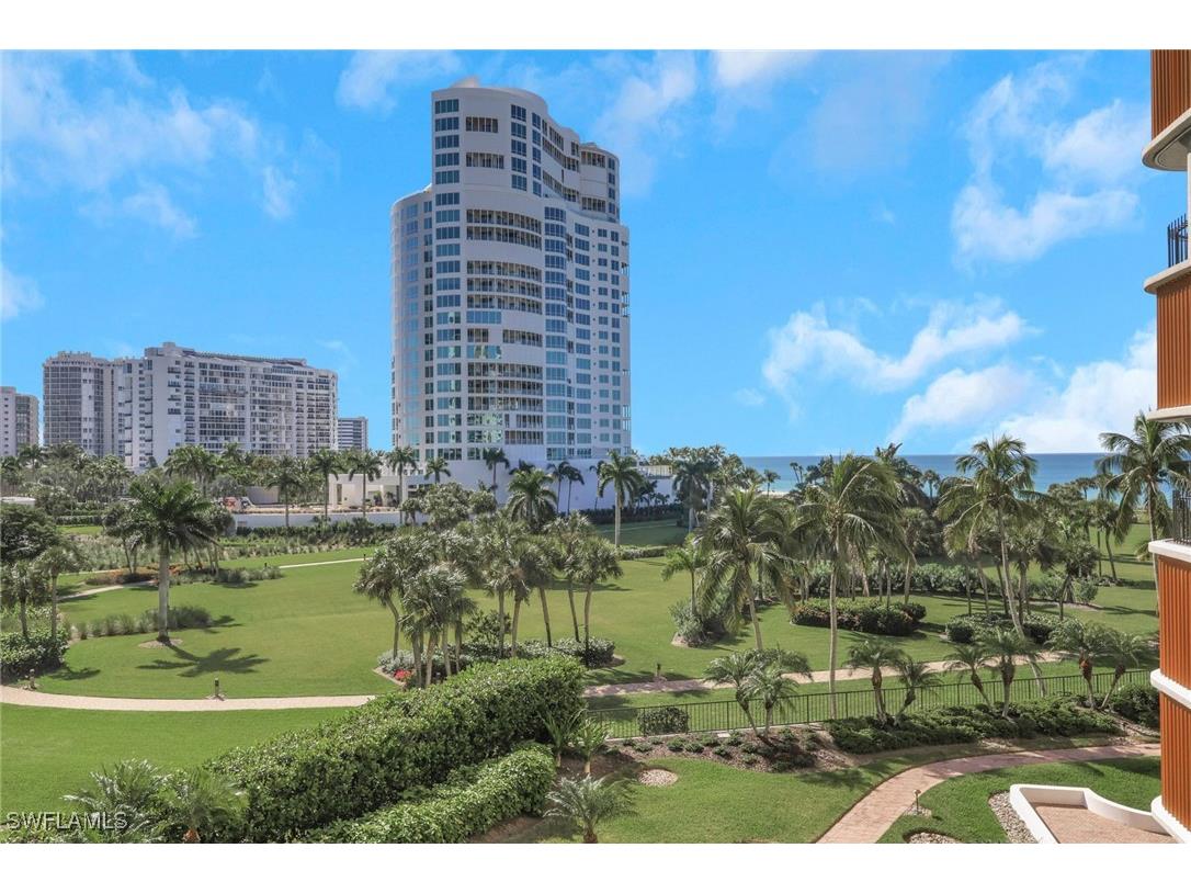 4251 Gulf Shore Boulevard N #5B Naples FL 34103 225081103 image1