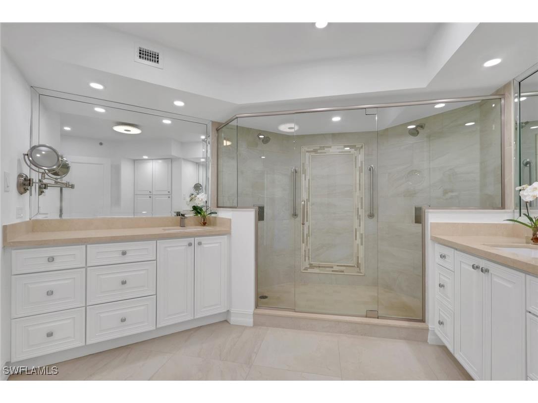 4251 Gulf Shore Boulevard N #5B Naples FL 34103 225081103 image26