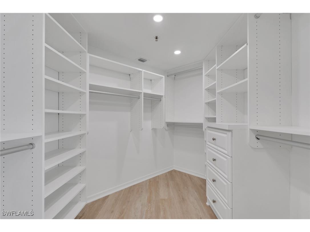 4251 Gulf Shore Boulevard N #5B Naples FL 34103 225081103 image28