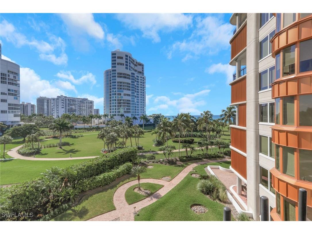4251 Gulf Shore Boulevard N #5B Naples FL 34103 225081103 image36