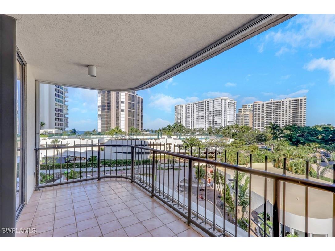 4251 Gulf Shore Boulevard N #5B Naples FL 34103 225081103 image38