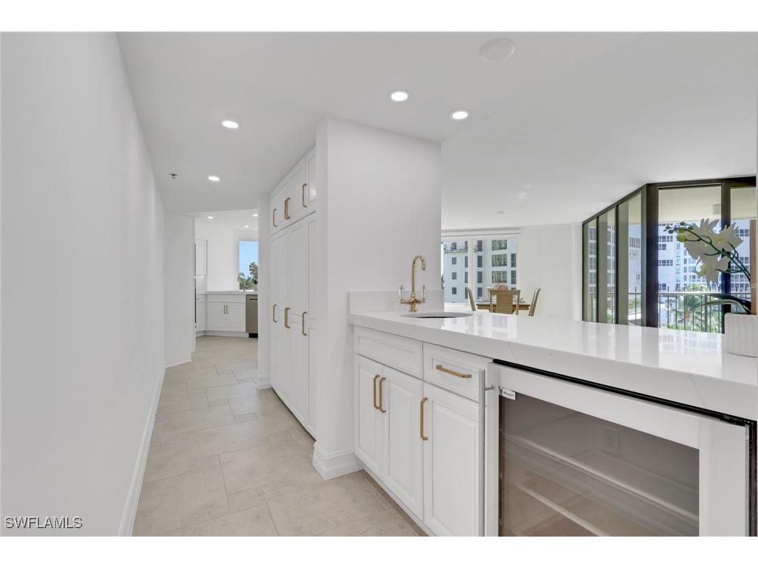 4251 Gulf Shore Boulevard N #5B Naples FL 34103 225081103 image9