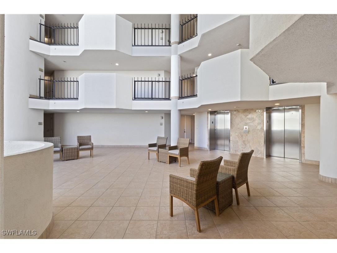 4251 Gulf Shore Boulevard N #6A Naples FL 34103 226005558 image16