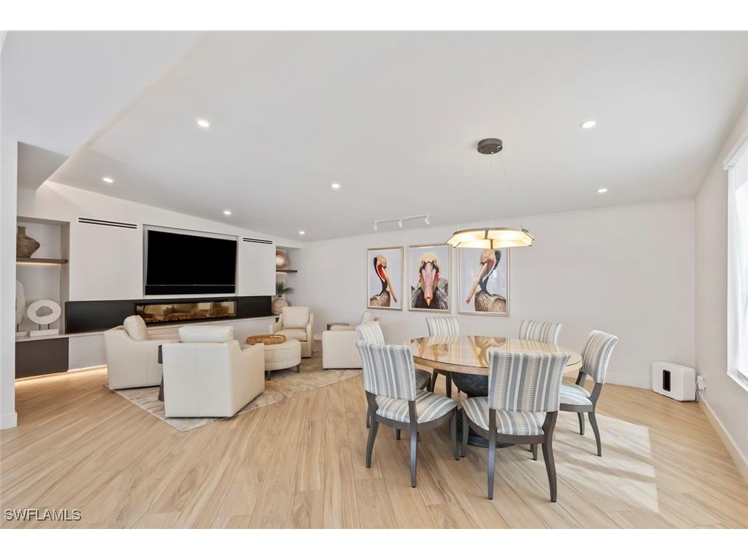 4251 Gulf Shore Boulevard N #6A Naples FL 34103 226005558 image20