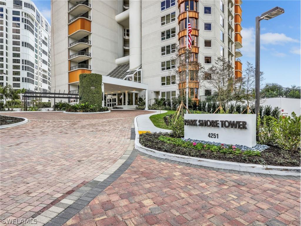 4251 Gulf Shore Boulevard N #6C Naples FL 34103 226009376 image3