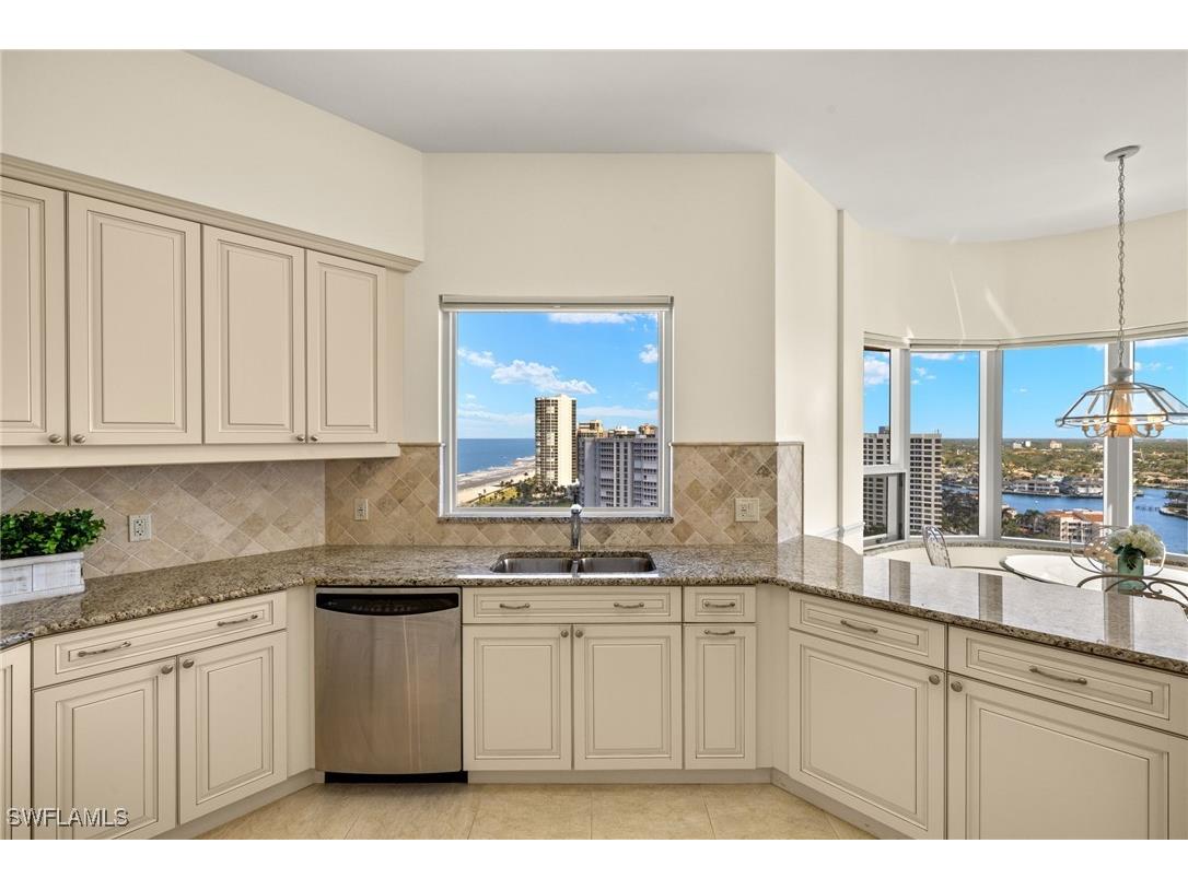 4251 Gulf Shore Boulevard N #PH-A Naples FL 34103 225070122 image13