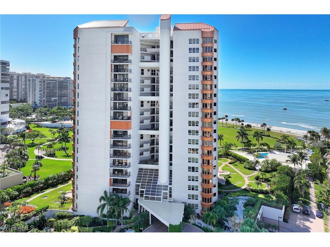 4251 Gulf Shore Blvd N Boulevard N #8C Naples FL 34103 223094747 image1