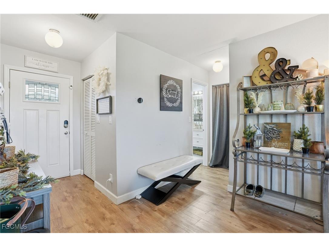 4251 Island Circle #7 Fort Myers FL 33919 2026000122 image9