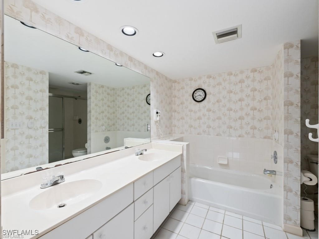 4251 Lake Forest Drive #211 Bonita Springs FL 34134 225081124 image11