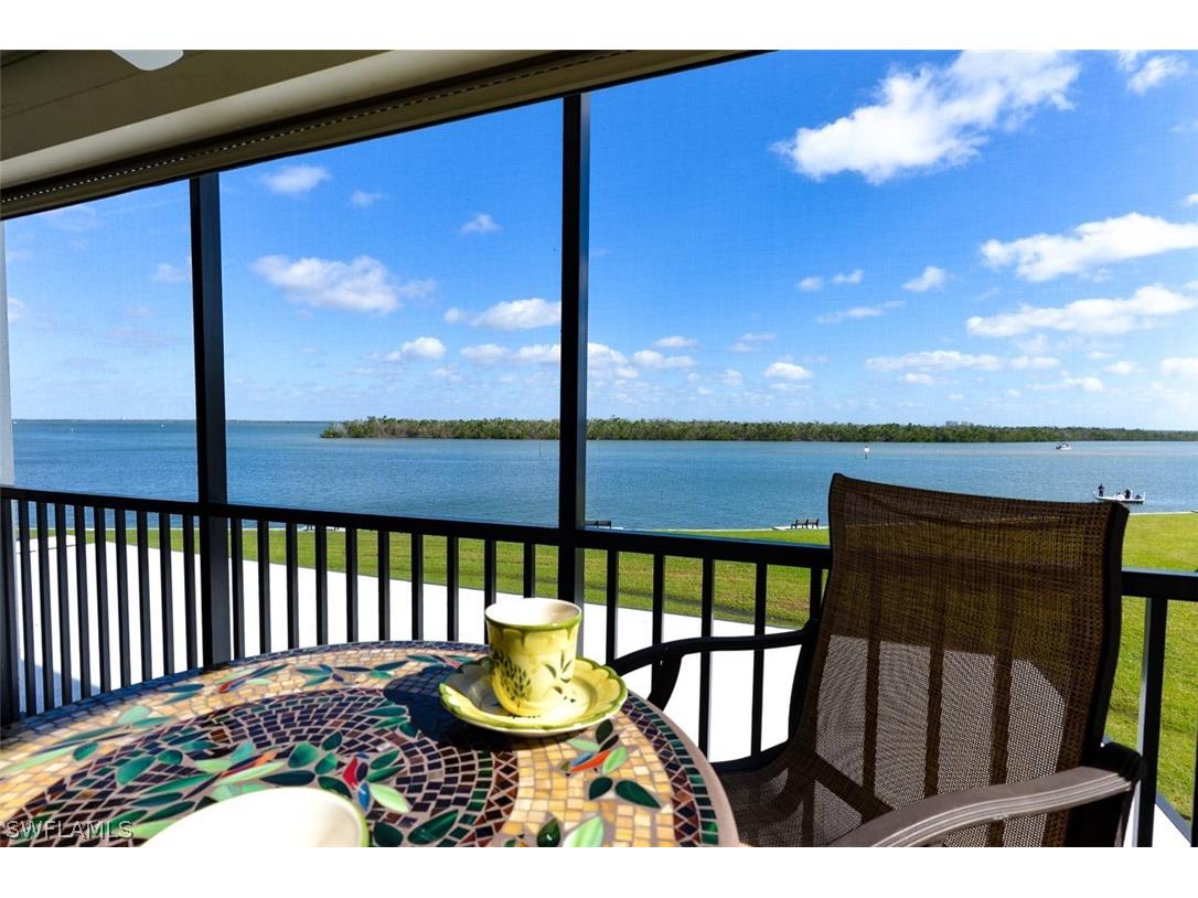 4253 Bay Beach Lane #2G Fort Myers Beach FL 33931 224031426 image1
