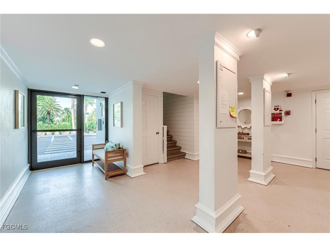 4253 Bay Beach Lane #C3 Fort Myers Beach FL 33931 2025007469 image6