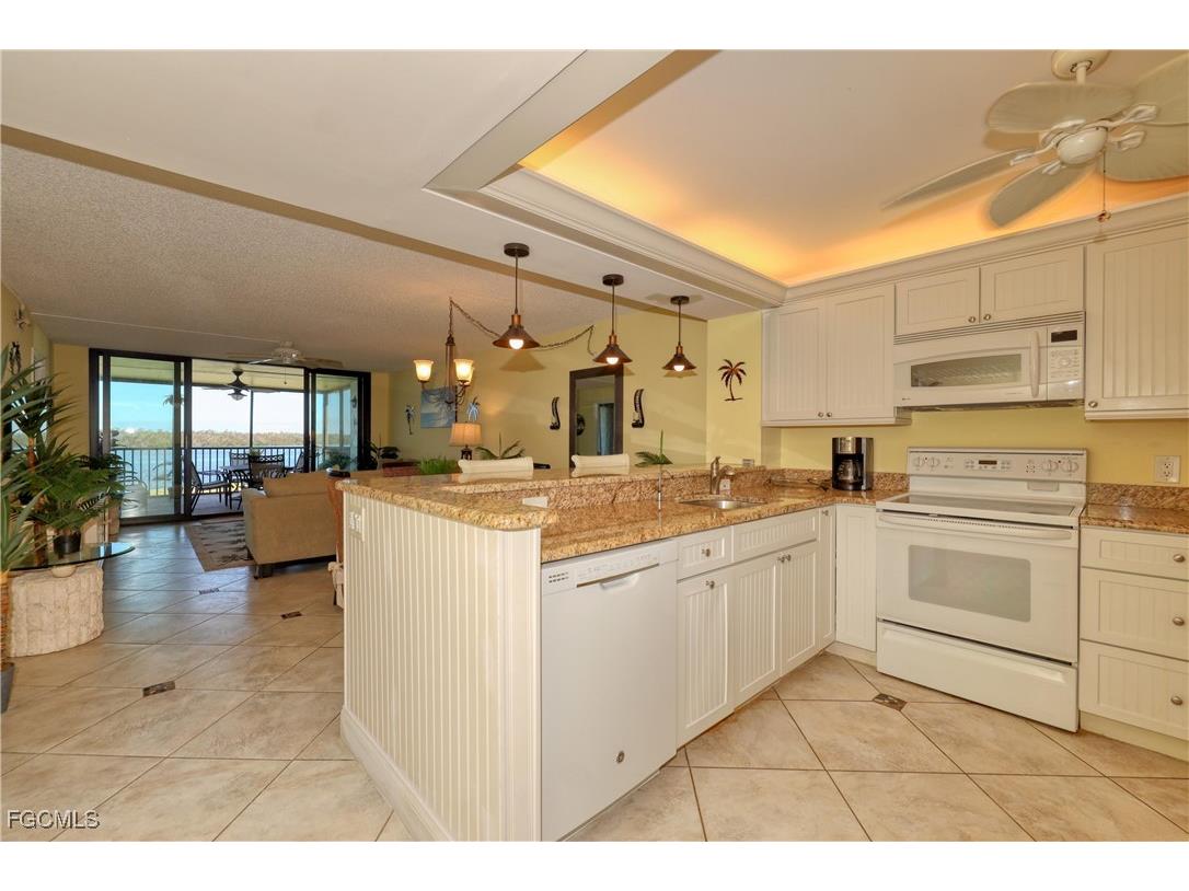 4253 Bay Beach Lane #G1 Fort Myers Beach FL 33931 2026000006 image9
