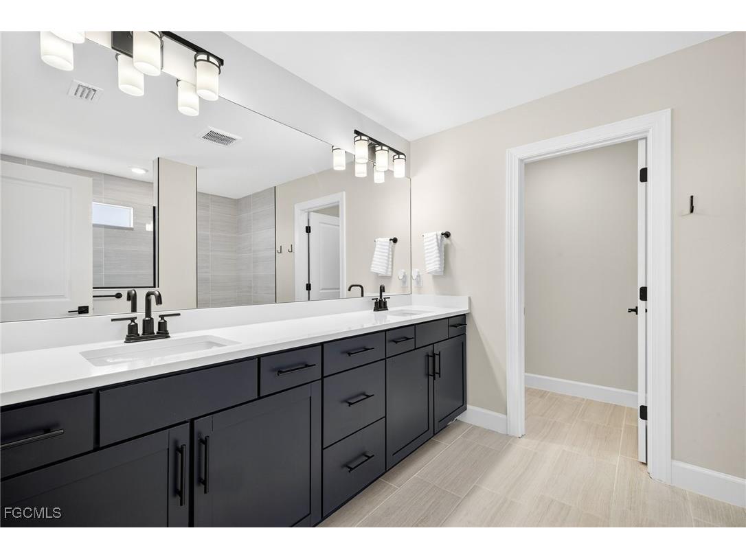 42539 Atlas Drive Punta Gorda FL 33982 2025008452 image15