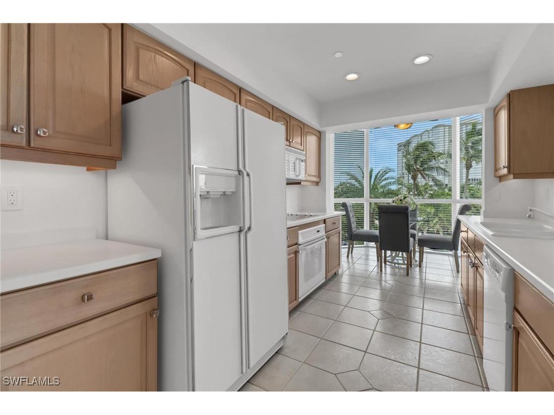 4255 Gulf Shore Boulevard N #201 Naples FL 34103 225082684 image10
