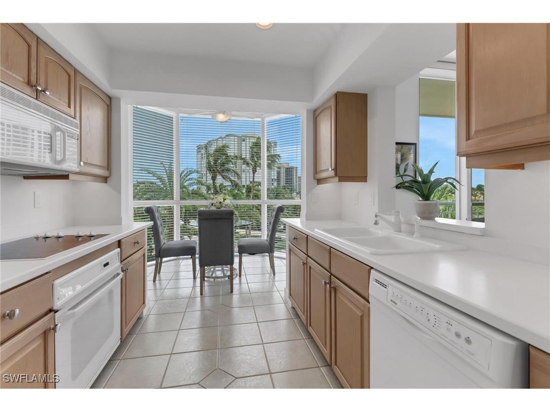4255 Gulf Shore Boulevard N #201 Naples FL 34103 225082684 image11