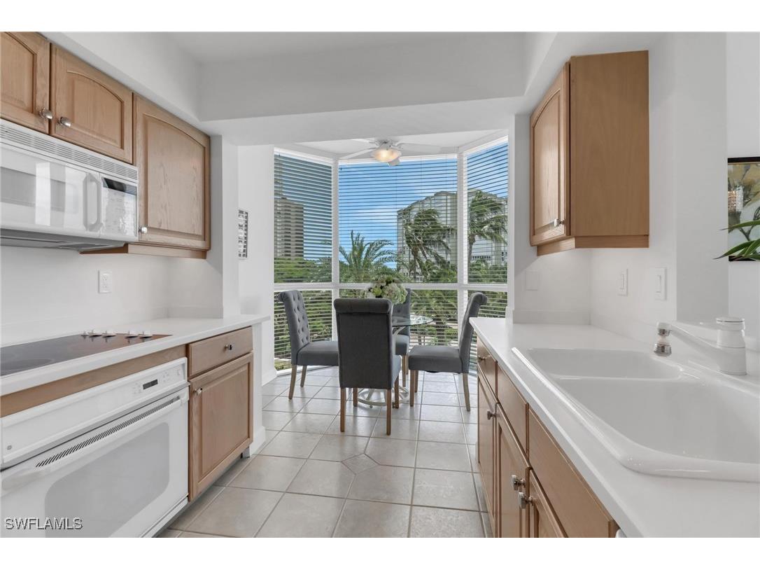 4255 Gulf Shore Boulevard N #201 Naples FL 34103 225082684 image12