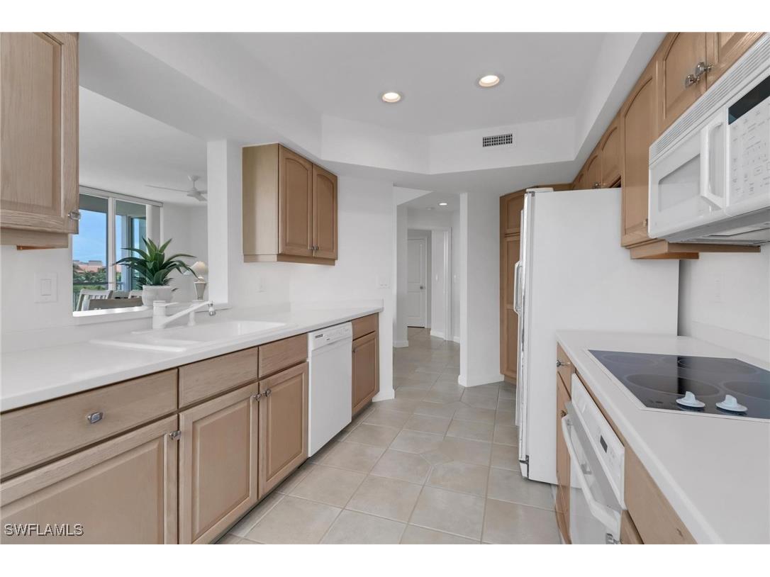 4255 Gulf Shore Boulevard N #201 Naples FL 34103 225082684 image13