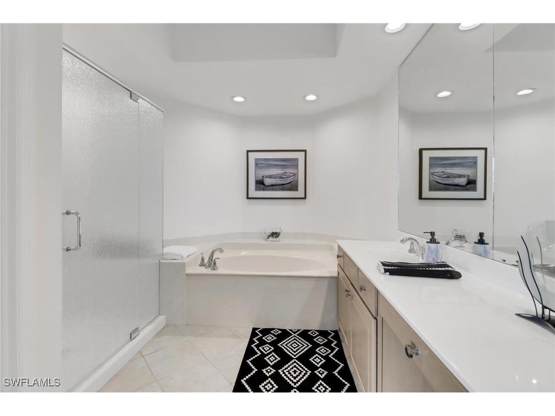 4255 Gulf Shore Boulevard N #201 Naples FL 34103 225082684 image19