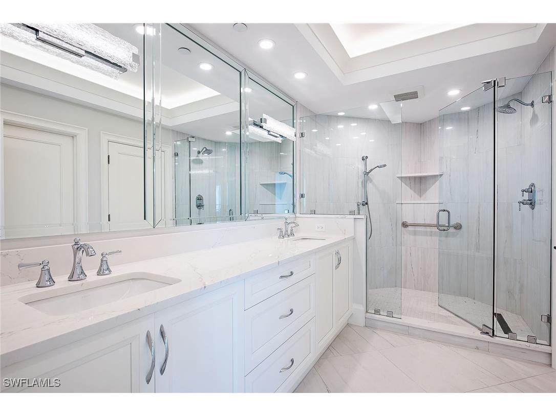 4255 Gulf Shore Boulevard N #602 Naples FL 34103 225080537 image8