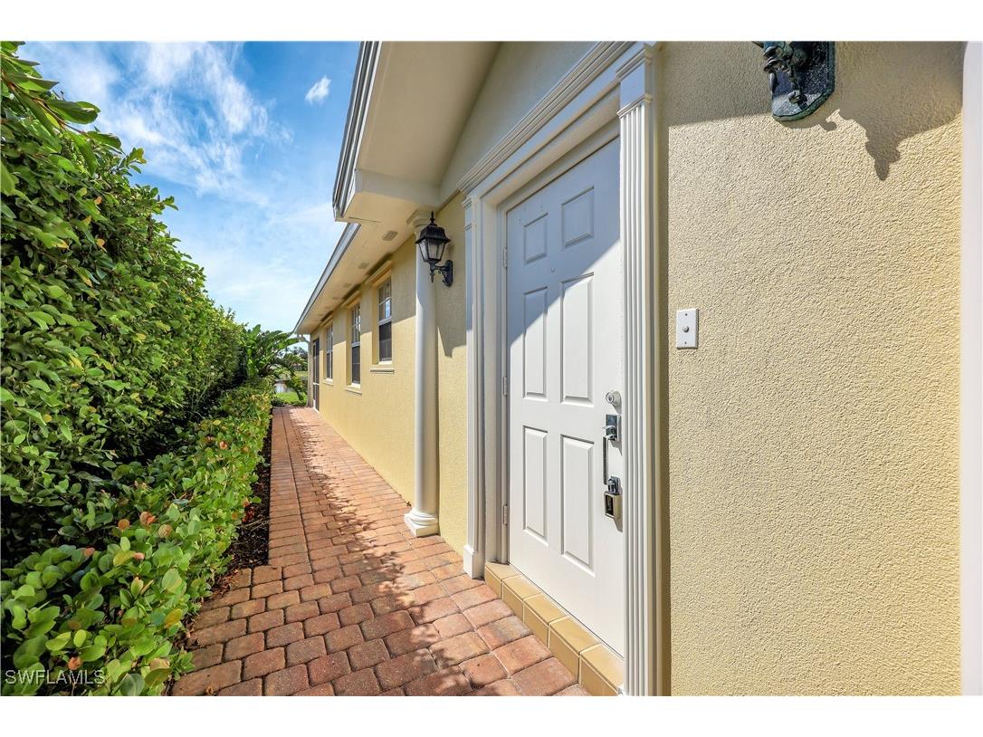 4255 Redonda Lane Naples FL 34119 225013319 image4