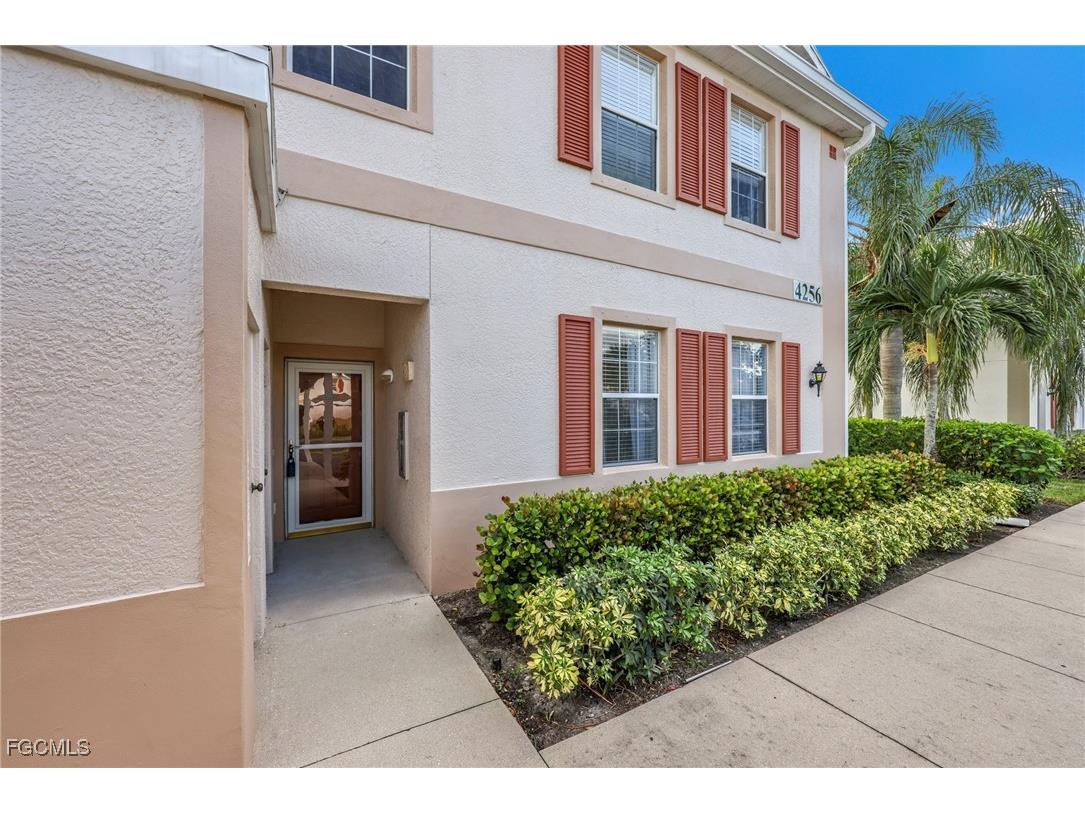 4256 Liron Avenue #104 Fort Myers FL 33916 2025019441 image24