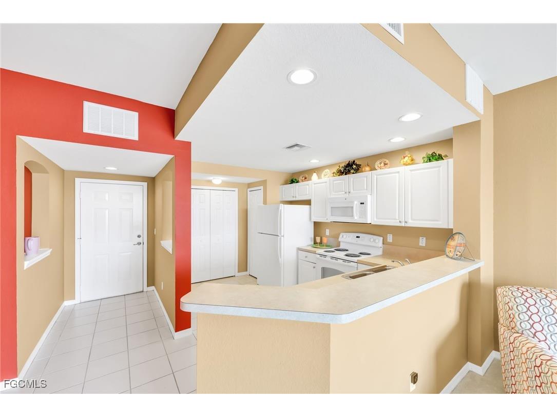 4256 Liron Avenue #104 Fort Myers FL 33916 2025019441 image7