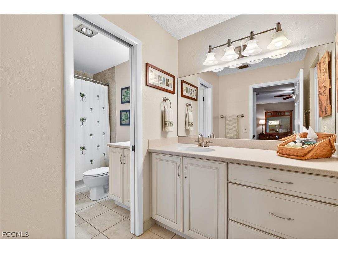 4257 Island Circle #3 Fort Myers FL 33919 2026010838 image18