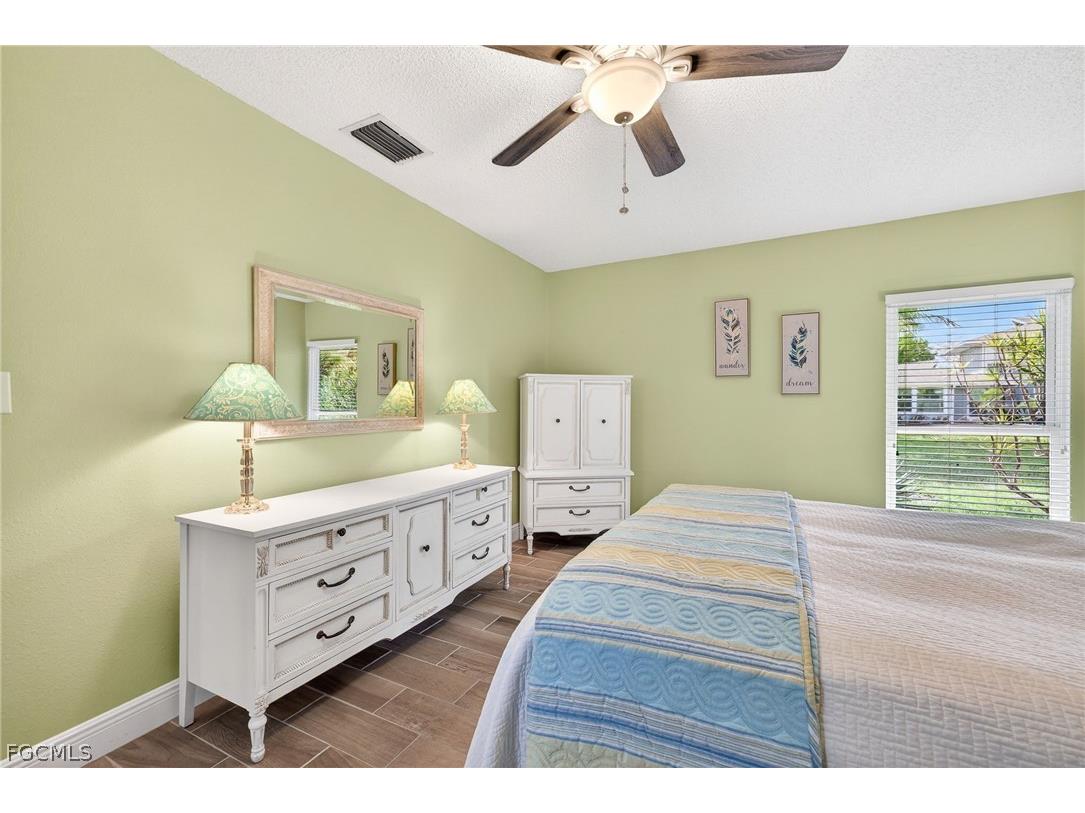 4257 Island Circle #3 Fort Myers FL 33919 2026010838 image22