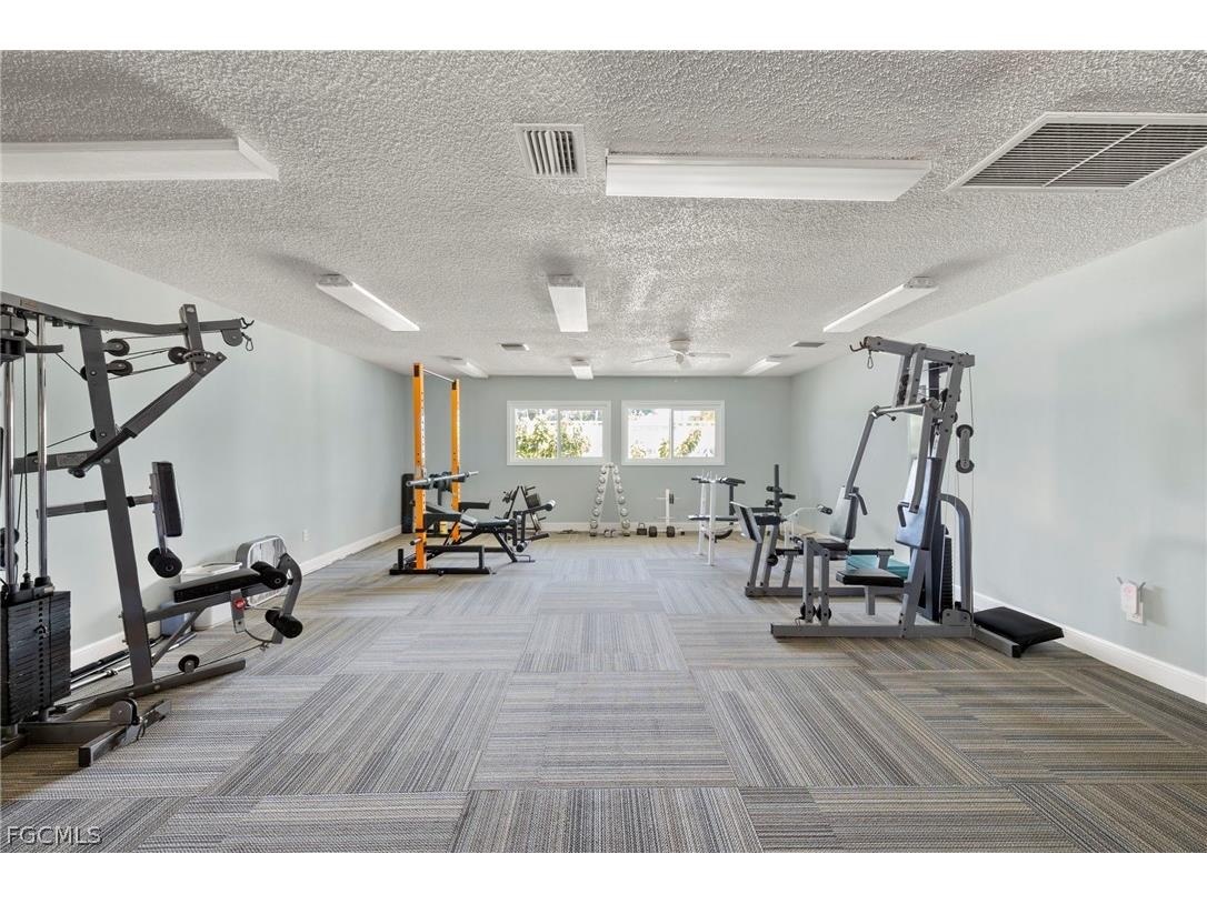 4257 Island Circle #3 Fort Myers FL 33919 2026010838 image37