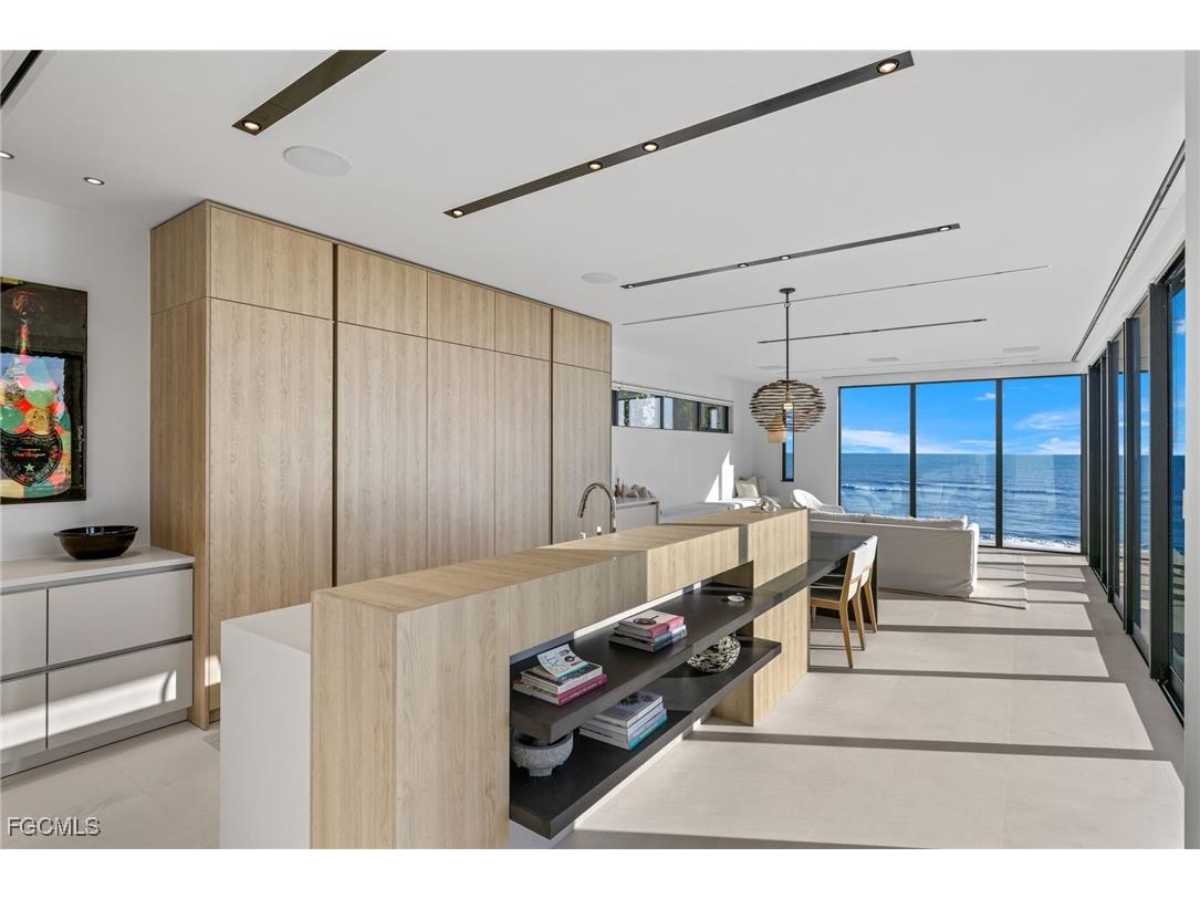 4257 W Gulf Drive Sanibel FL 33957 2025017463 image12