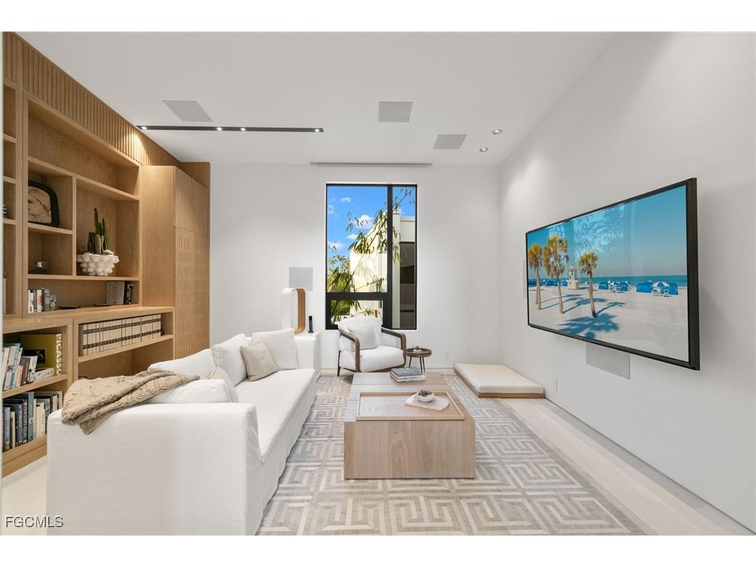 4257 W Gulf Drive Sanibel FL 33957 2025017463 image18