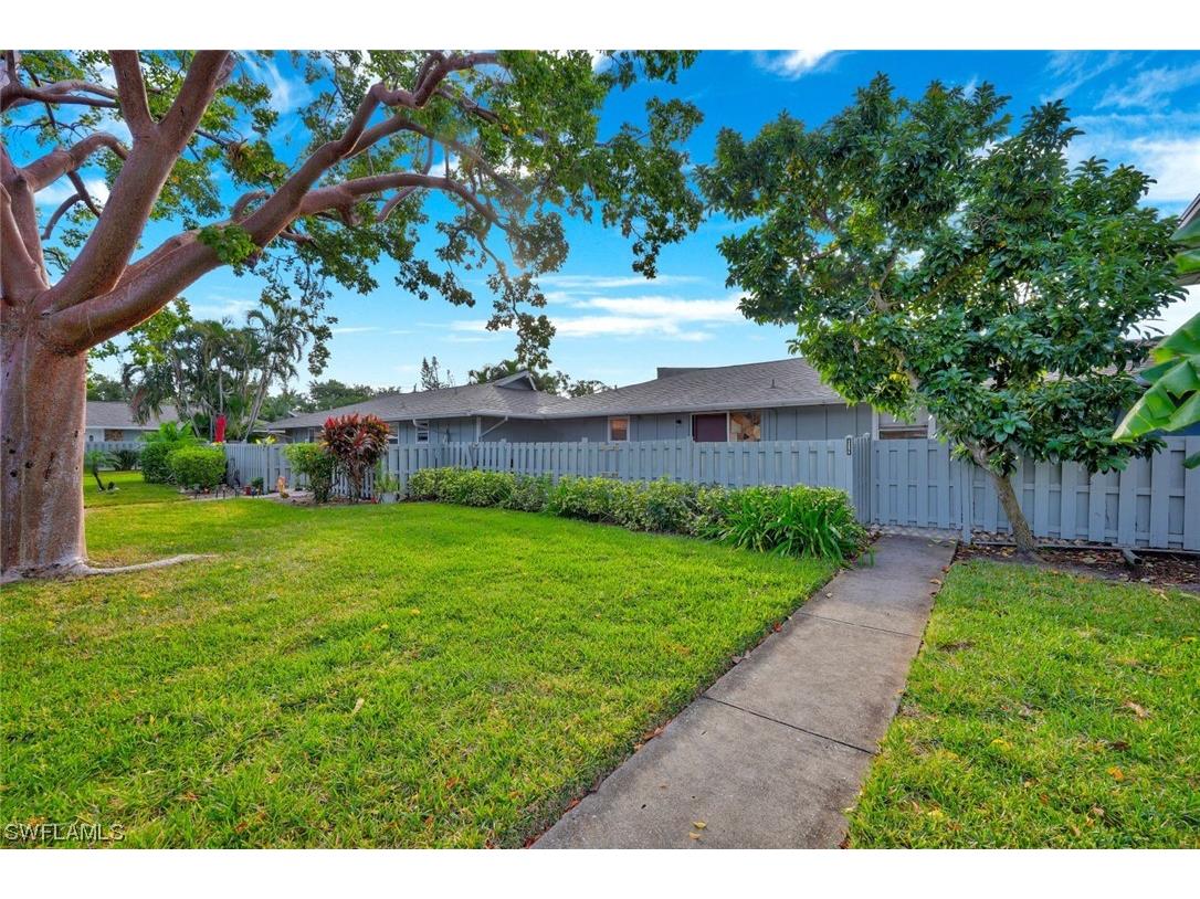 4259 Island Circle #5 Fort Myers FL 33919 223080472 image1