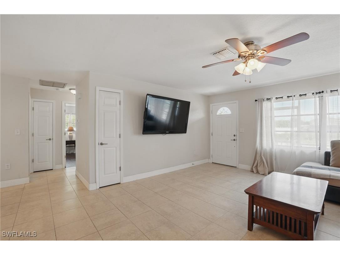 426 Chestnut Ave Nw Port Charlotte FL 33952 225085271 image5