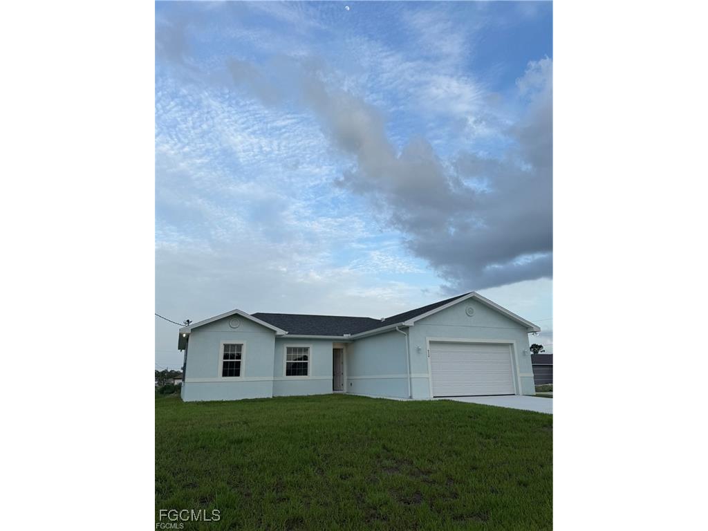 426 Mercedes Court Lehigh Acres FL 33972 2026002236 image2