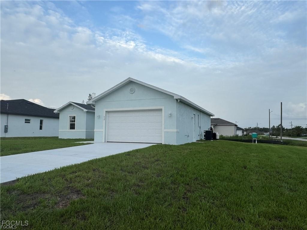 426 Mercedes Court Lehigh Acres FL 33972 2026002236 image3