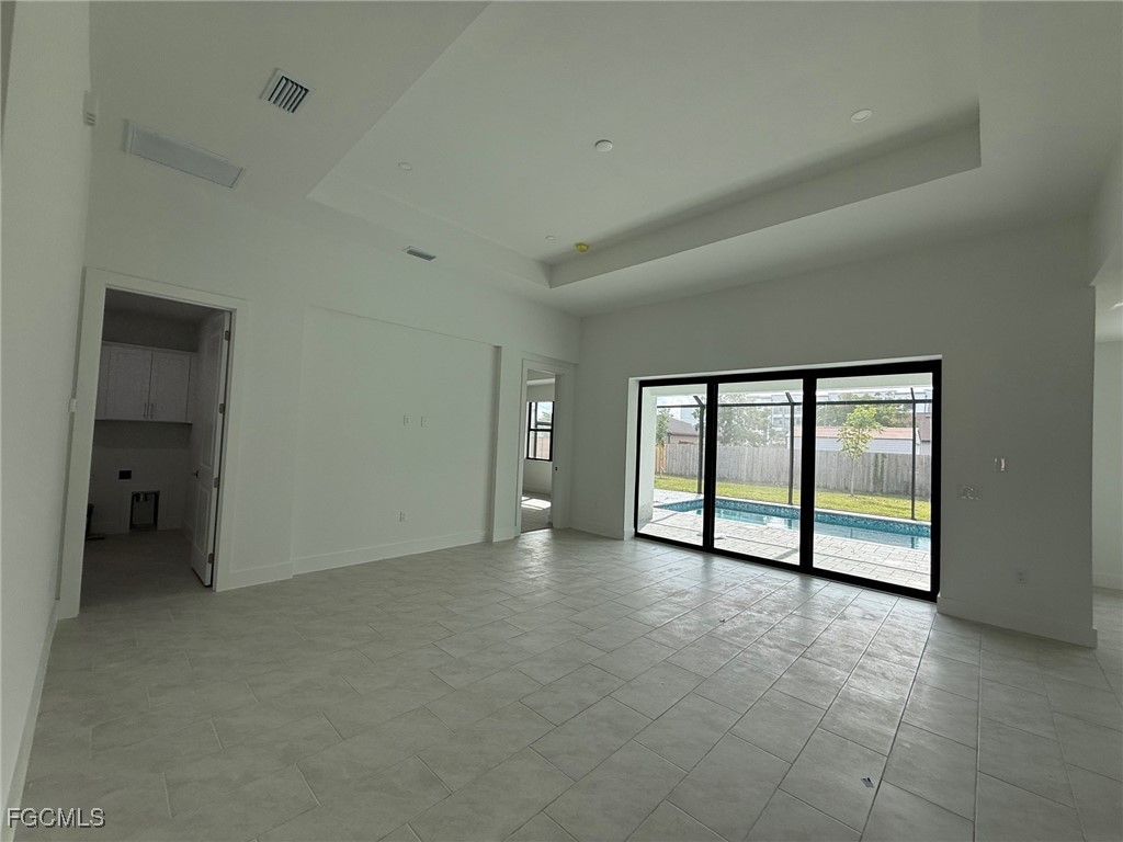 426 NW 3rd Terrace Cape Coral FL 33993 2025009258 image3