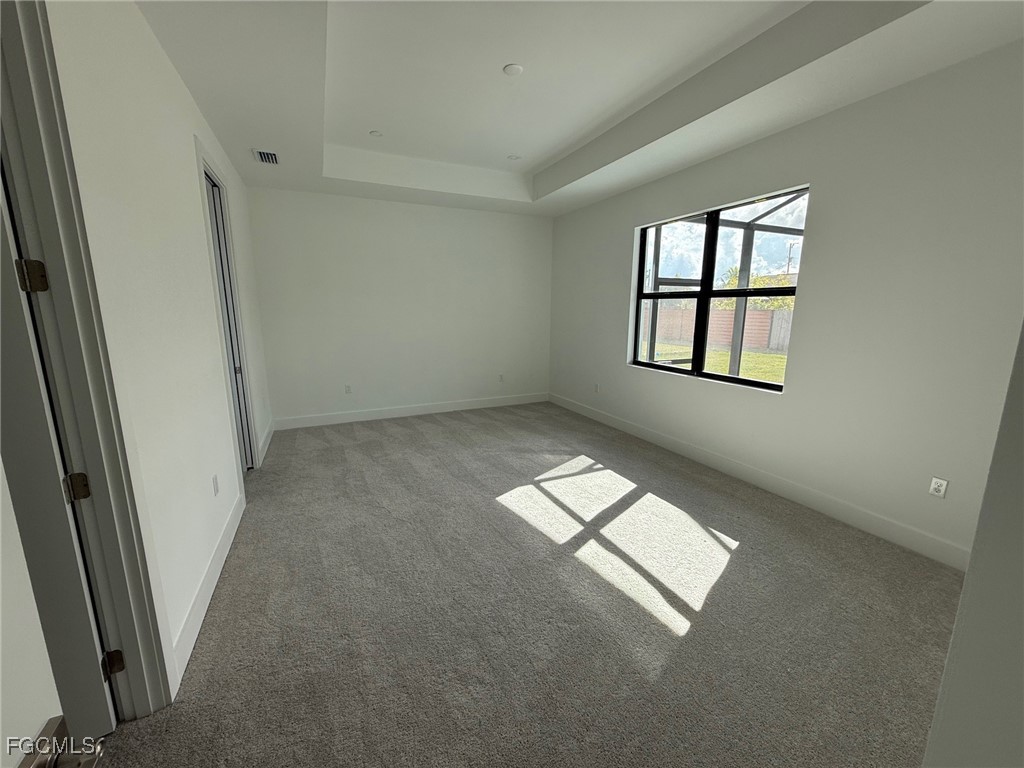 426 NW 3rd Terrace Cape Coral FL 33993 2025009258 image5