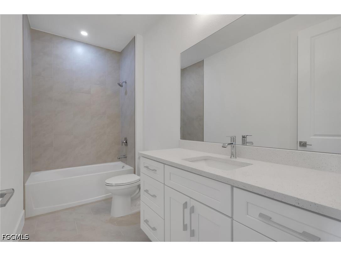 426 NW 3rd Terrace Cape Coral FL 33993 2026023369 image11