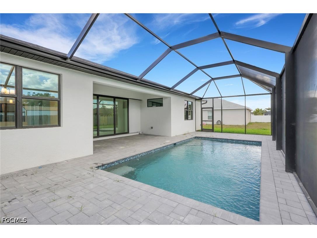 426 NW 3rd Terrace Cape Coral FL 33993 2026023369 image2