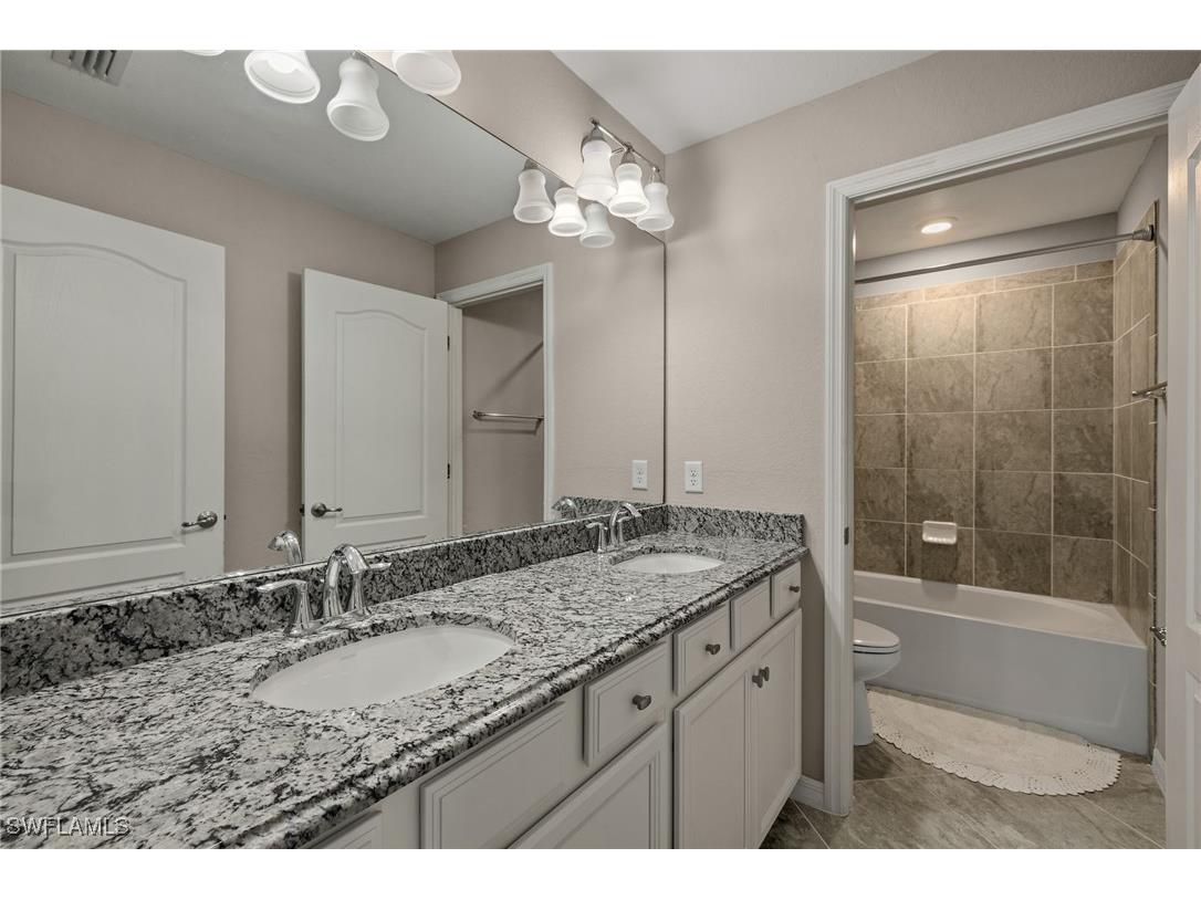 4260 Raffia Palm Circle Naples FL 34119 225085049 image16