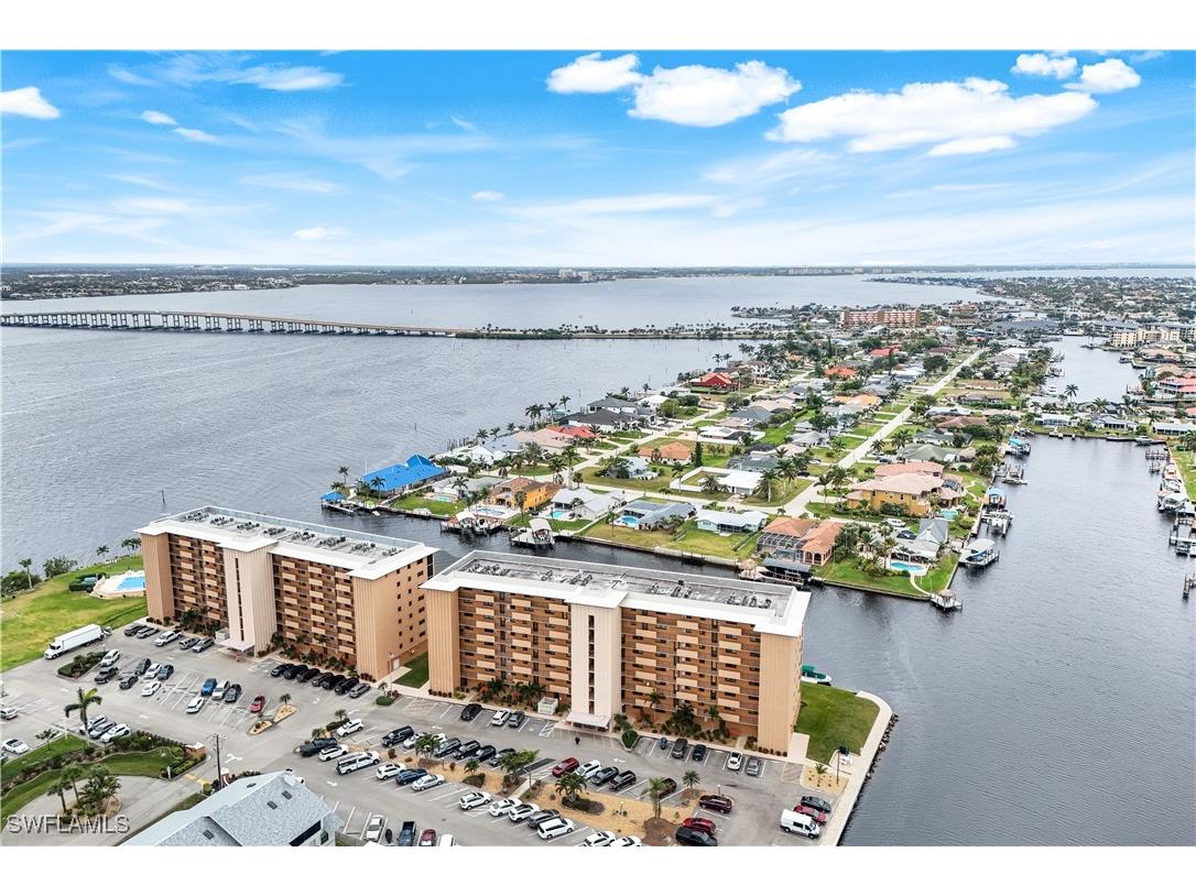 4260 SE 20th Place #206 Cape Coral FL 33904 225060209 image1