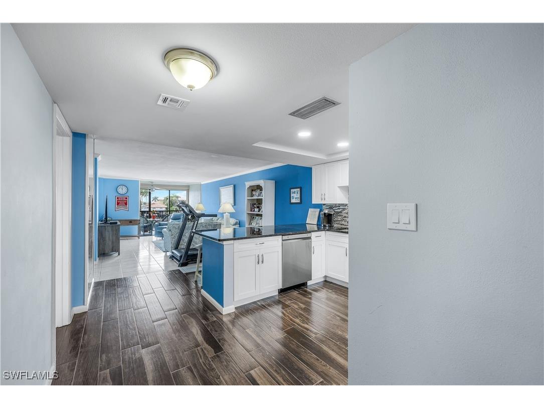 4260 SE 20th Place #206 Cape Coral FL 33904 225060209 image5