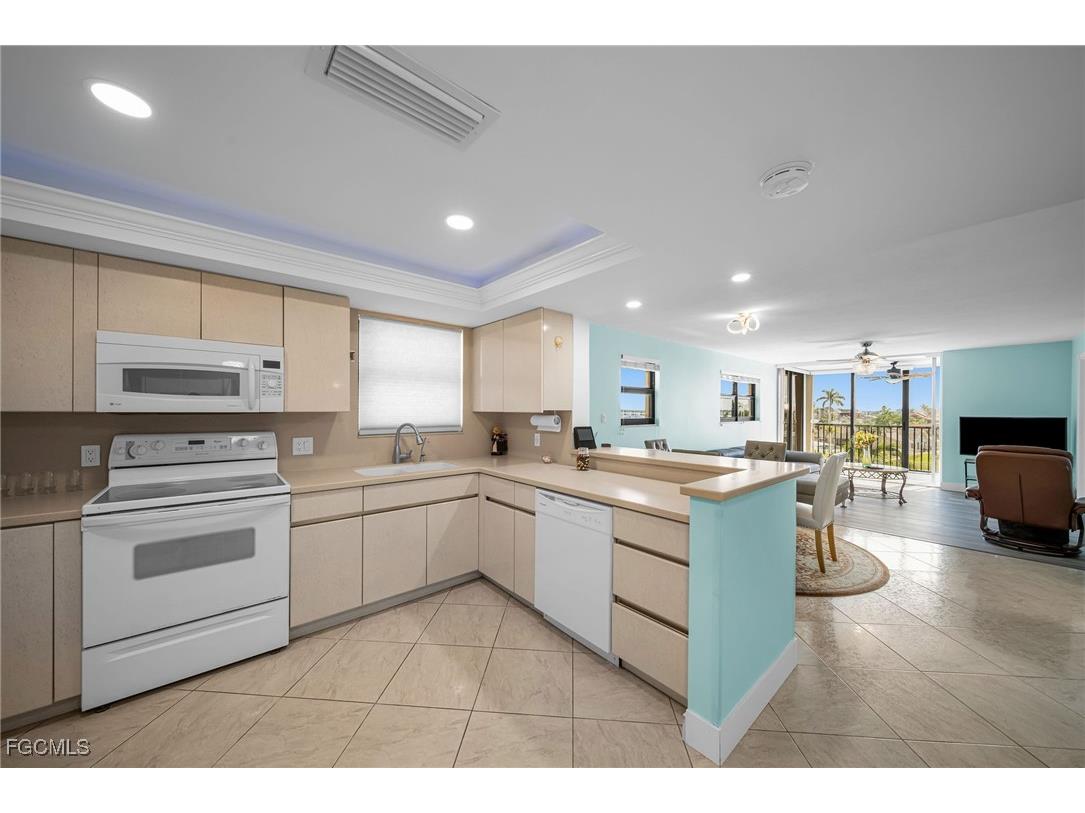 4260 SE 20th Place #401 Cape Coral FL 33904 2025002896 image8