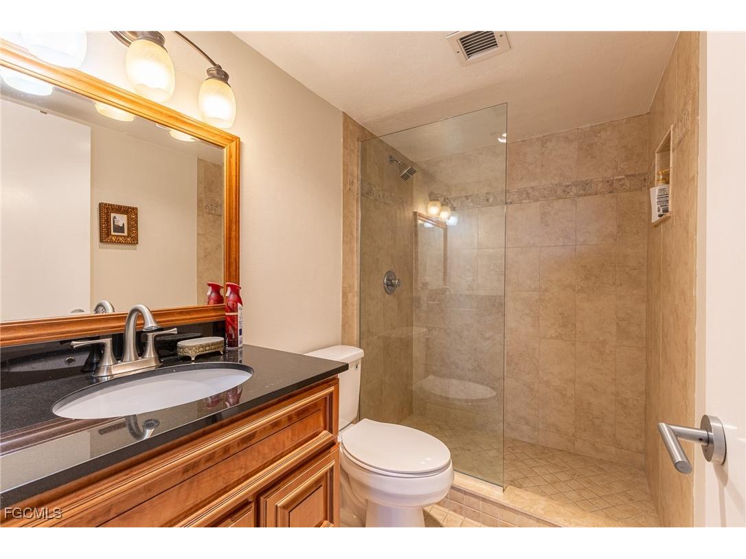 4260 SE 20th Place #404 Cape Coral FL 33904 2025007845 image22