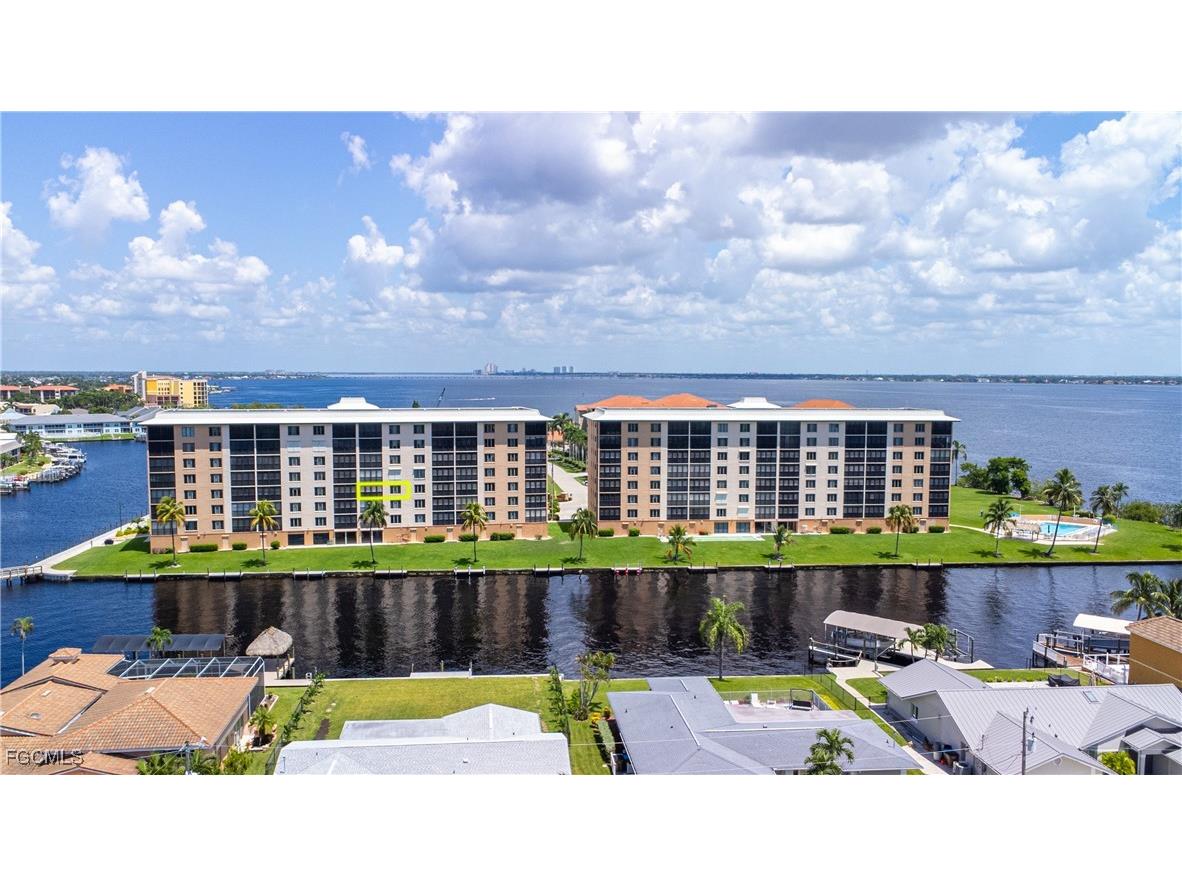 4260 SE 20th Place #404 Cape Coral FL 33904 2025007845 image4