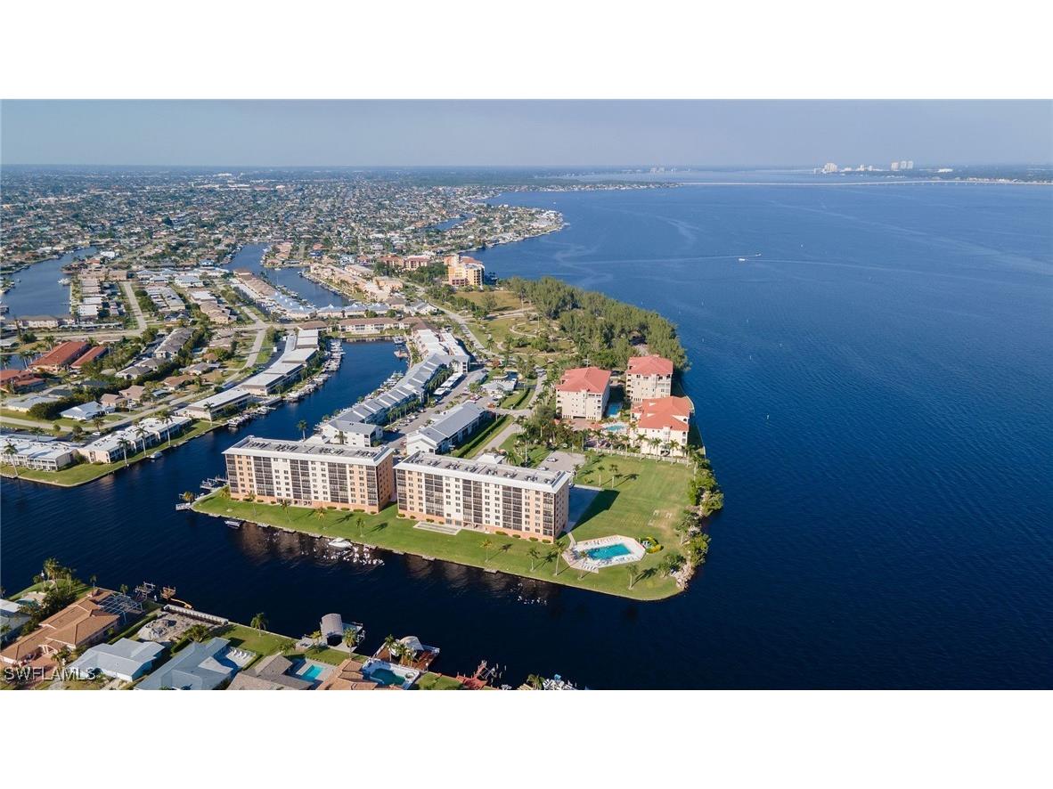 4260 SE 20th Place #4260 Cape Coral FL 33904 225047533 image3
